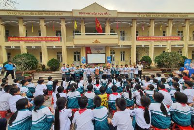 Trường TH Cộng Hòa, xã Minh Tân tham gia hoạt động trải nghiệm cùng Hãng phim trẻ và nhãn hàng Kun